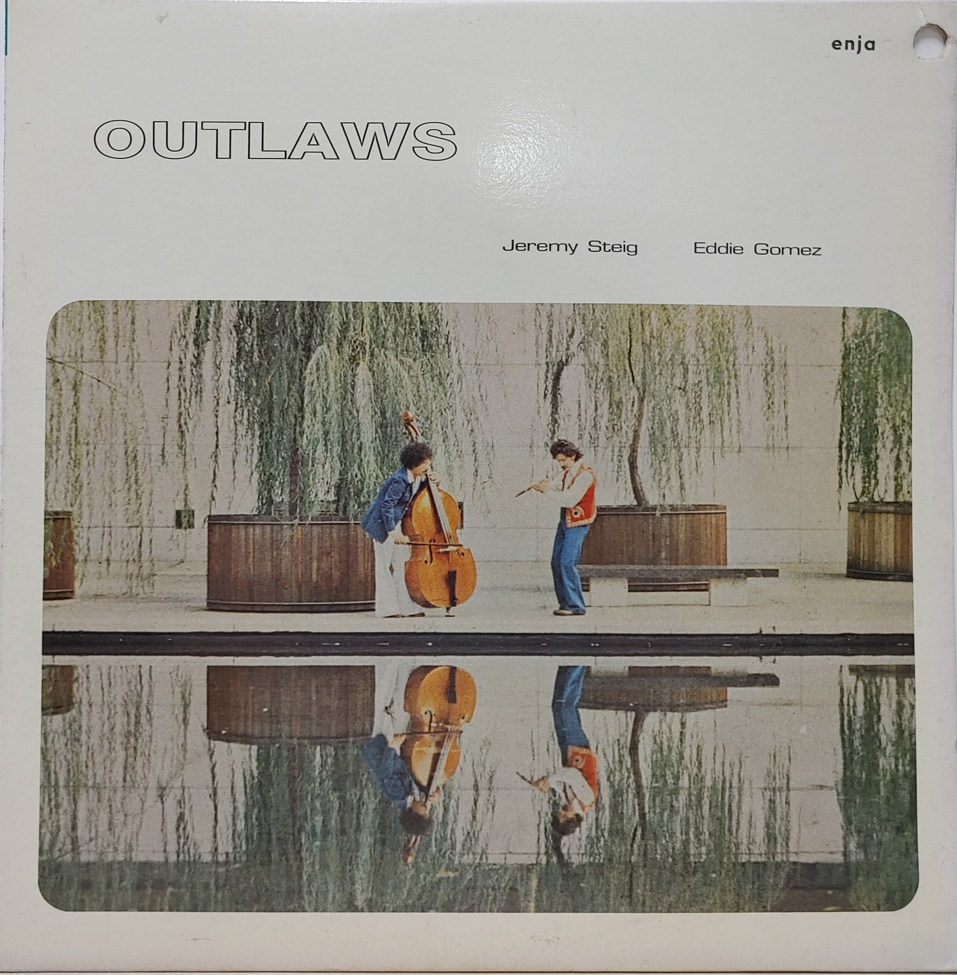 Outlaws / Jeremy Steig, Eddie Gomez