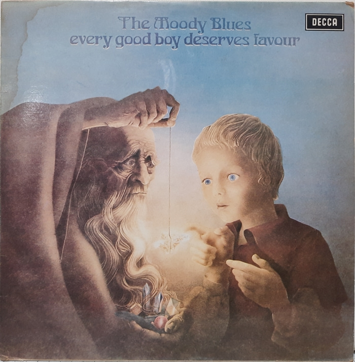 THE MOODY BLUES / EVERY GOOD BOY DESERVES FAVOUR