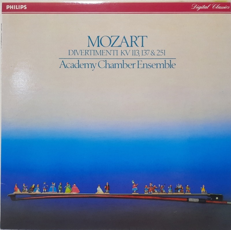 Mozart : Divertimenti KV 113, 137 &amp; 251